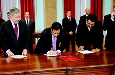 大力推進國際化 收購葡萄牙國家能源網(wǎng)公司