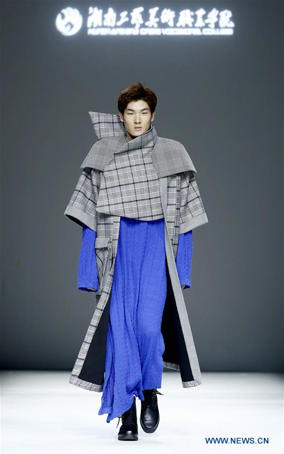 CHINA-BEIJING-GRADUATE FASHION WEEK (CN)