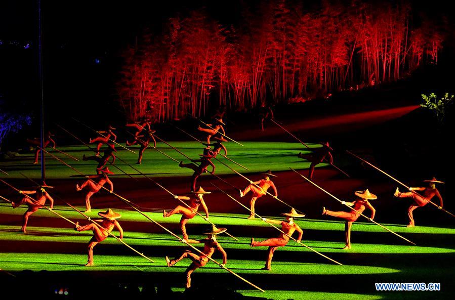 CHINA-FUJIAN-WUYISHAN-IMPRESSION DAHONGPAO-NIGHT ECONOMY (CN)