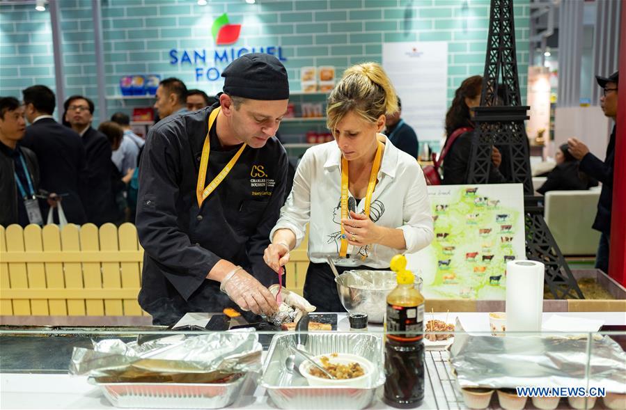 (CIIE)CHINA-SHANGHAI-CIIE-FRENCH CHEF(CN)
