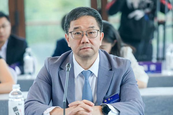 加快5G建設(shè)和應(yīng)用作用重大、意義深遠(yuǎn)