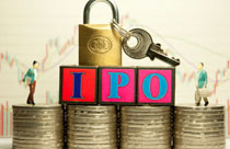 鼓勵(lì)持股滿三年的原有股東將部分老股向投資者轉(zhuǎn)讓，轉(zhuǎn)讓后，公司實(shí)際控制人不得發(fā)生變更。

 　　嘉實(shí)財(cái)富管理有限公司財(cái)富管理總監(jiān)吳妙娟：老股轉(zhuǎn)讓也是一個(gè)亮點(diǎn)，而不是像以前僅僅是發(fā)行新股。對(duì)股價(jià)做出穩(wěn)定的要求，對(duì)中小投資者利益有比較好的保護(hù)作用。