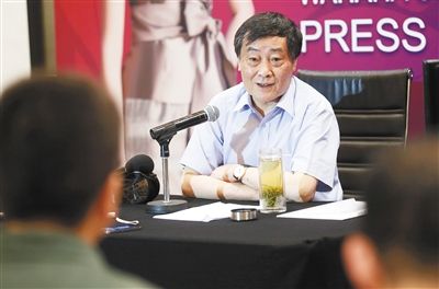 宗慶后:網(wǎng)商替代不了零售業(yè) 娃哈哈將開設(shè)百家商場(chǎng)