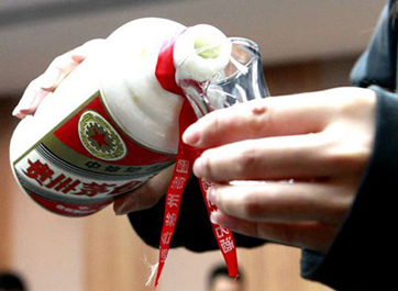 茅臺跌?；蚺c反腐風(fēng)暴有關(guān)