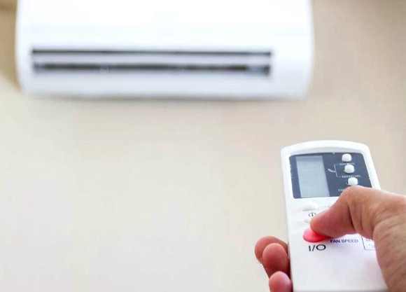 在空調(diào)環(huán)境待久了，會(huì)得皮膚病嗎？