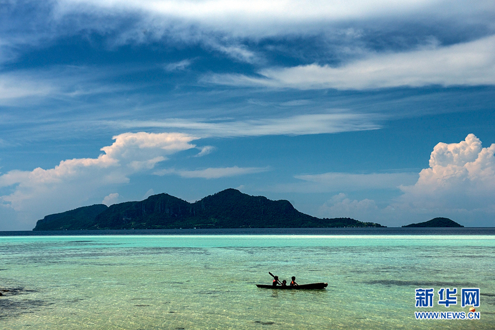 《那藍(lán)天，那碧海，那伊甸園般的神秘之地》