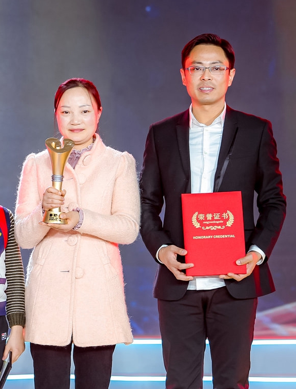 &ldquo;支教夫妻&rdquo; 湯恒躍、吳玲