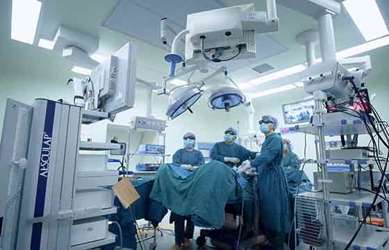 第五集：小醫(yī)院不再門可羅雀，大醫(yī)院不再&ldquo;戰(zhàn)時(shí)狀態(tài)&rdquo;