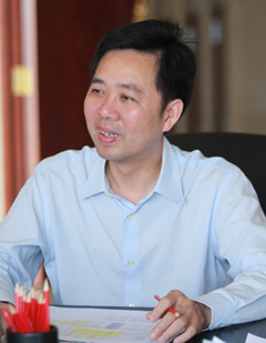 弘陽(yáng)集團(tuán)董事長(zhǎng)、總裁曾煥沙