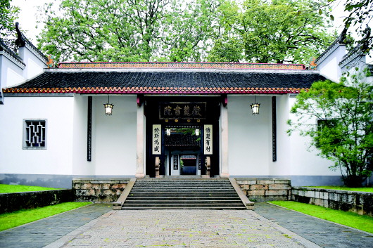 千年岳麓，弦歌不絕