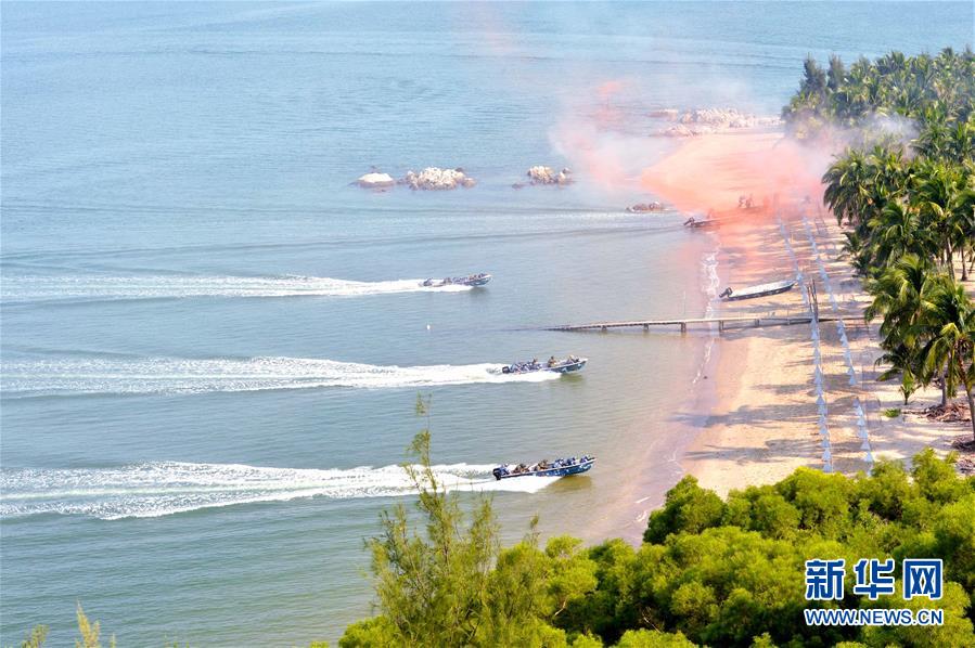 （人民海軍70年&middot;新華全媒頭條&middot;圖文互動）（9）向著深藍(lán)出發(fā)&mdash;&mdash;獻給人民海軍成立70周年