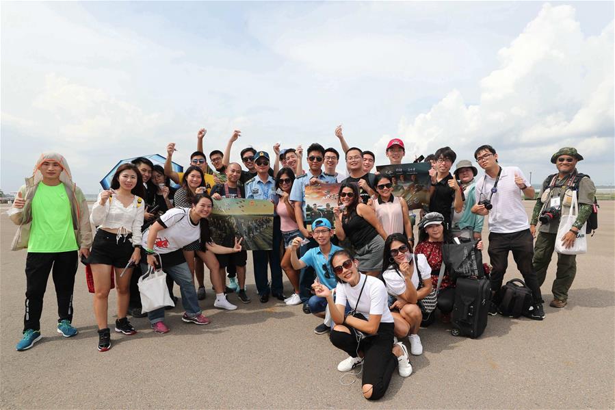 （聚焦疫情防控&middot;圖文互動）（2）運-20&ldquo;硬核機(jī)票&rdquo;為啥走紅走心？ &mdash;&mdash;探尋空軍的戰(zhàn)&ldquo;疫&rdquo;故事