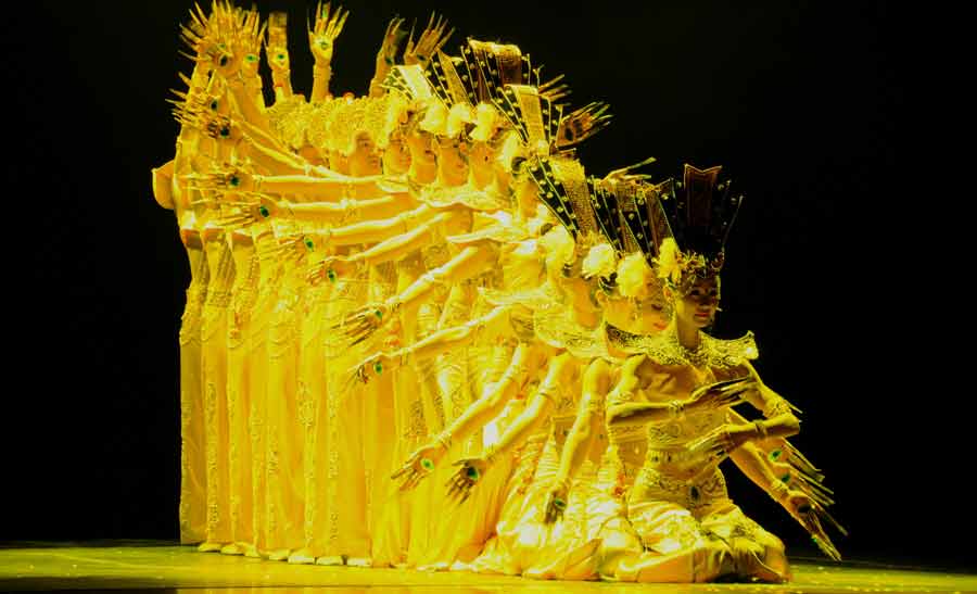 國僑辦&ldquo;四海同春&rdquo;藝術(shù)團在巴西里約熱內(nèi)盧進(jìn)行慰僑演出