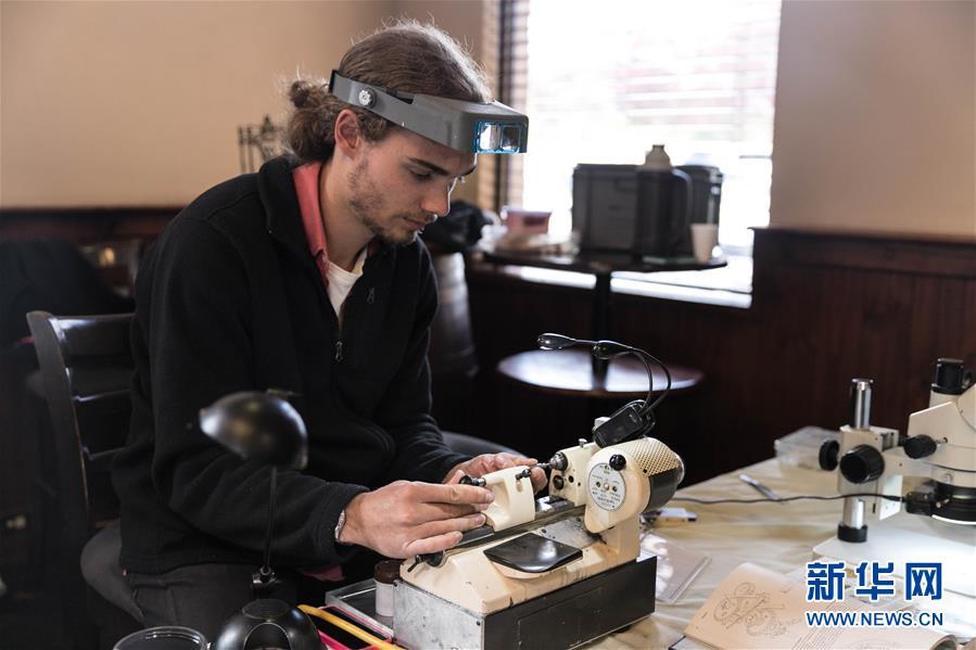 (國(guó)際)(4)在鐘表的滴答聲中感受文化傳承