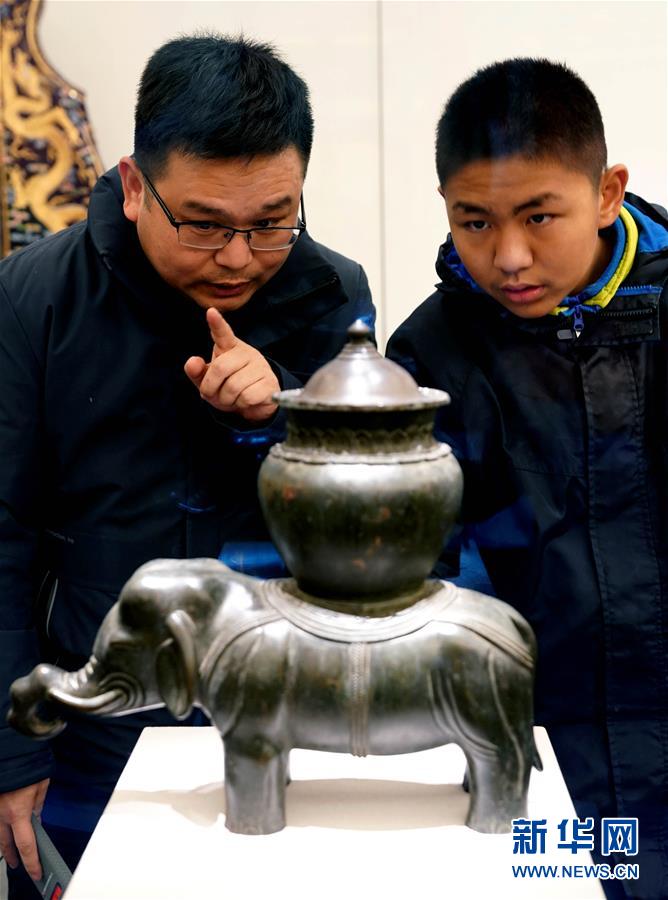 （文化）（4）&ldquo;清高宗乾隆皇帝展&rdquo;亮相鄭州