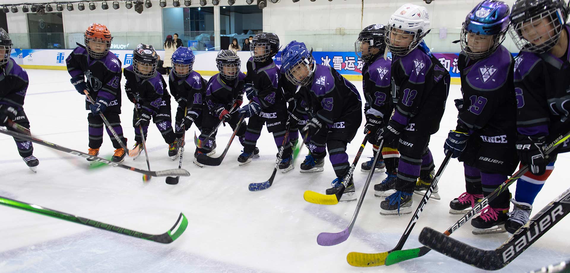 【顯影中國】冬奧特刊：冰城人和他的&ldquo;王子冰球隊(duì)&rdquo;