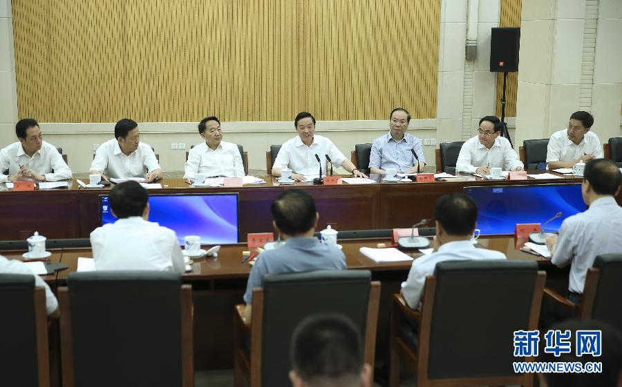 8月31日，中宣部在北京召開創(chuàng)新新聞傳播工作交流會，中共中央政治局委員、中央書記處書記、中宣部部長劉奇葆出席會議并講話。新華社記者蘭紅光攝