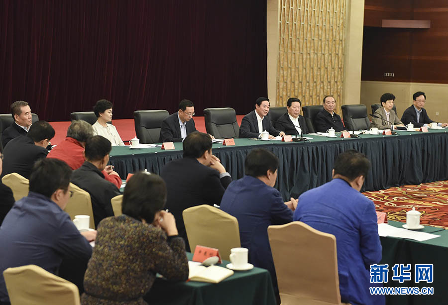 10月10日，在習(xí)近平總書記主持召開文藝工作座談會并發(fā)表重要講話兩周年之際，中宣部在北京召開繁榮文藝創(chuàng)作經(jīng)驗(yàn)交流會。中共中央政治局委員、中央書記處書記、中宣部部長劉奇葆出席會議并講話。新華社記者高潔攝