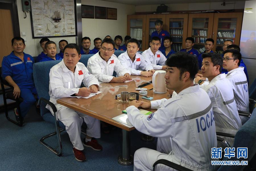 （十九大時(shí)光&middot;圖文互動）（5）歷史性成就彪炳史冊 新時(shí)代藍(lán)圖催人奮進(jìn)&mdash;&mdash;來自基層蹲點(diǎn)現(xiàn)場的報(bào)道