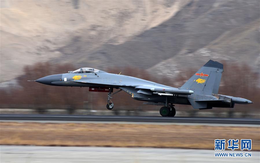 （新華全媒頭條&middot;圖文互動(dòng)）（15）備戰(zhàn)踏上新起點(diǎn)，練兵展現(xiàn)新氣象&mdash;&mdash;2018中國(guó)軍隊(duì)新年開(kāi)訓(xùn)全景大掃描