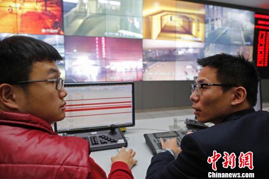 寒潮來襲上海加大對流浪、乞討等人員救助力度