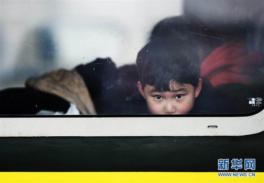 （關(guān)注春運(yùn)）（3）春運(yùn)中的&ldquo;萌寶寶&rdquo;