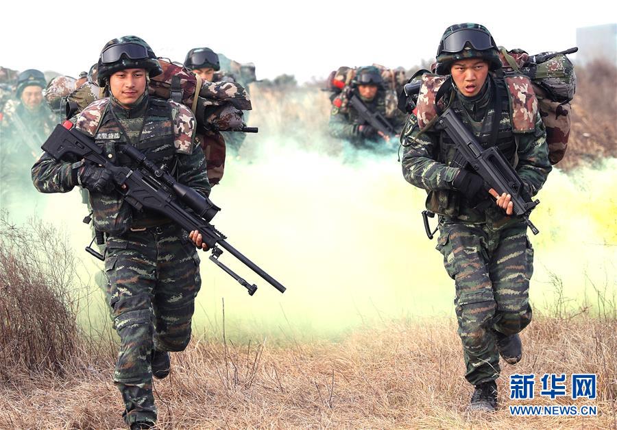 （軍事）（2）野外實戰(zhàn) 磨礪&ldquo;刀鋒&rdquo;