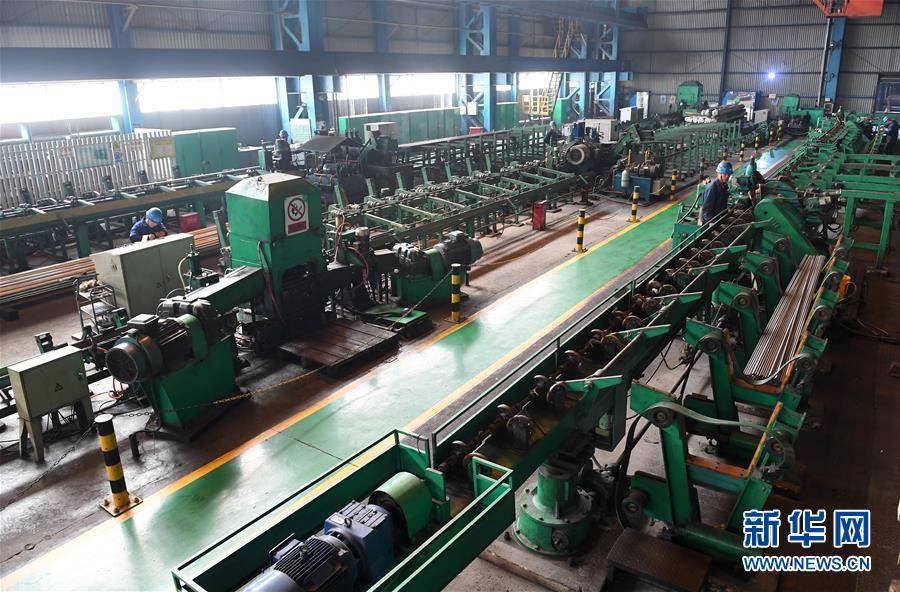 (習(xí)近平新時代中國特色社會主義思想在基層·改革發(fā)展新氣象·圖文互動)(2)河鋼轉(zhuǎn)型:不按“噸”賣按“塊”賣 不賣“數(shù)量”賣“質(zhì)量”