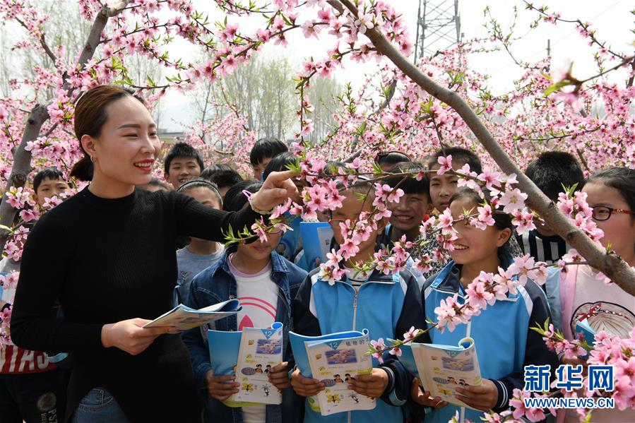 (新華全媒頭條·兩會(huì)精神看落實(shí)·圖文互動(dòng))(3)適應(yīng)發(fā)展新方位 奮進(jìn)決勝長(zhǎng)征路