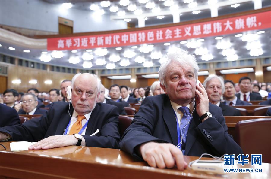 （新華全媒頭條&middot;圖文互動）（3）向著建設(shè)世界科技強(qiáng)國的偉大目標(biāo)奮勇前進(jìn)！&mdash;&mdash;習(xí)近平總書記在兩院院士大會上的重要講話引起熱烈反響之一 