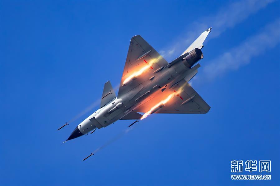 (圖文互動(dòng))(2)空軍轟—6K等五型戰(zhàn)機(jī)和空降兵將赴俄參加國際軍事比賽