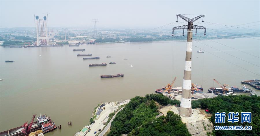 （大江奔流&mdash;&mdash;來自長江經(jīng)濟(jì)帶的報(bào)道&middot;新華全媒頭條&middot;圖文互動）（3）打造經(jīng)濟(jì)高質(zhì)量發(fā)展的強(qiáng)勁引擎&mdash;&mdash;深入推動長江經(jīng)濟(jì)帶發(fā)展述評