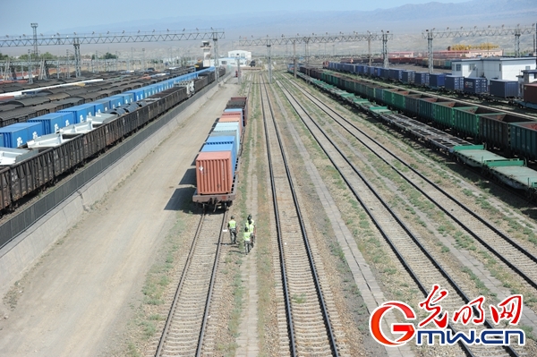 【新時代&middot;幸福美麗新邊疆】讓幸福美麗常駐新時代&mdash;&mdash;網(wǎng)媒沉浸體驗(yàn)新疆之&ldquo;新&rdquo;