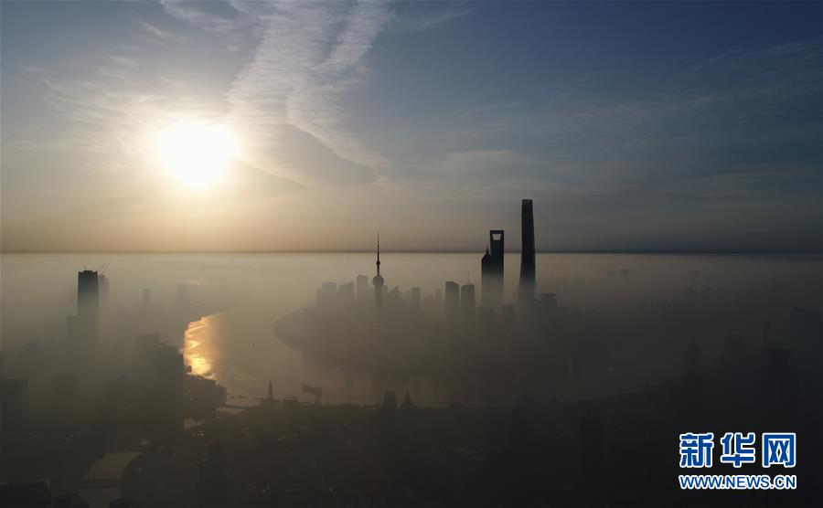 (新華全媒頭條·壯闊東方潮 奮進(jìn)新時代——慶祝改革開放40年·圖文互動)(1)從改革開放窗口到攻堅(jiān)破冰試驗(yàn)田——從浦東開發(fā)開放看中國改革開放40年