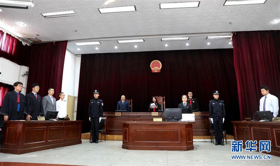 （新華全媒頭條&middot;圖文互動(dòng)）（6）致敬英烈 捍衛(wèi)榮光&mdash;&mdash;寫在英雄烈士保護(hù)法實(shí)施后首個(gè)烈士紀(jì)念日