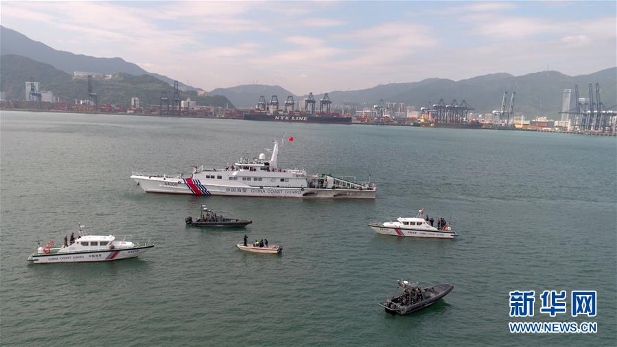 (新時(shí)代國(guó)門行·圖文互動(dòng))(3)深圳:“拓荒牛”犁出“美麗春天”