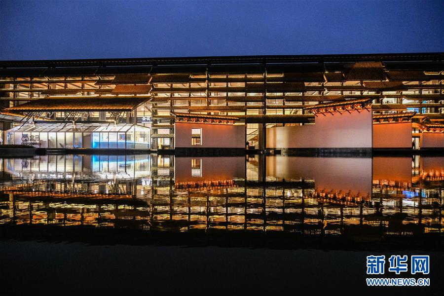 （鏡觀中國&middot;新華社國內照片一周精選）（18）世界互聯(lián)網(wǎng)大會在烏鎮(zhèn)舉辦