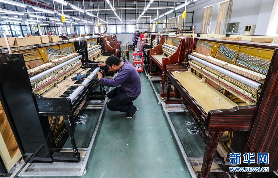 （在習(xí)近平新時代中國特色社會主義思想指引下&middot;慶祝改革開放40周年&middot;協(xié)調(diào)發(fā)展）（新華全媒頭條&middot;圖文互動）（6）協(xié)調(diào)發(fā)展：奏響全面建成小康社會交響曲