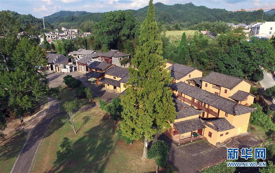 (百城百縣百企調研行·圖文互動)(2)從貧瘠山區(qū)到旅游新城——革命搖籃井岡山的“新名片”