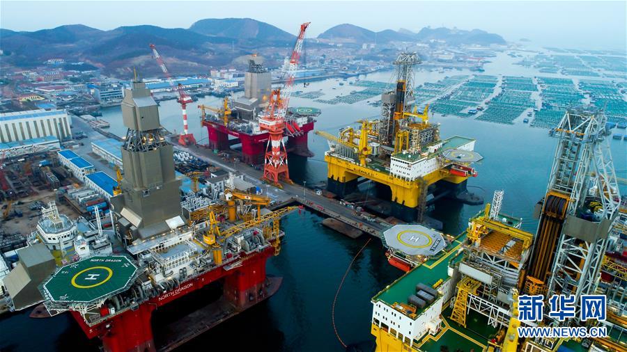 (百城百縣百企調(diào)研行·圖文互動(dòng))(2)“藍(lán)鯨1號(hào)”從這里駛出——山東煙臺(tái)崛起制造業(yè)高地