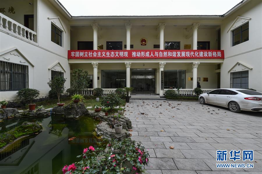 (在習(xí)近平新時(shí)代中國(guó)特色社會(huì)主義思想指引下·慶祝改革開(kāi)放40周年·綠色發(fā)展)(新華全媒頭條·圖文互動(dòng))(2)綠色發(fā)展:書(shū)寫(xiě)在中國(guó)大地上的美麗畫(huà)卷