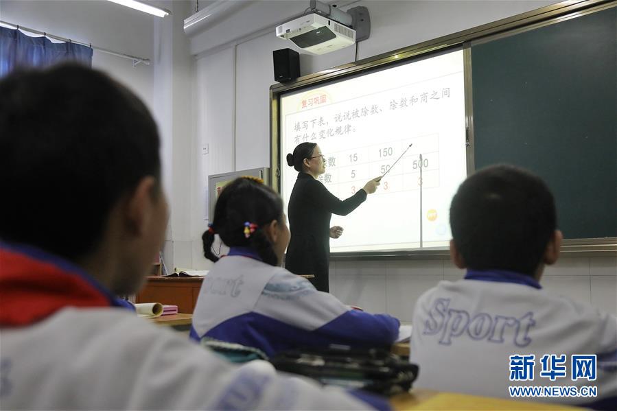 (慶祝改革開放40周年基層行·學(xué)校篇·圖文互動)(4)青海門源縣第一小學(xué):百年老校的40年變遷