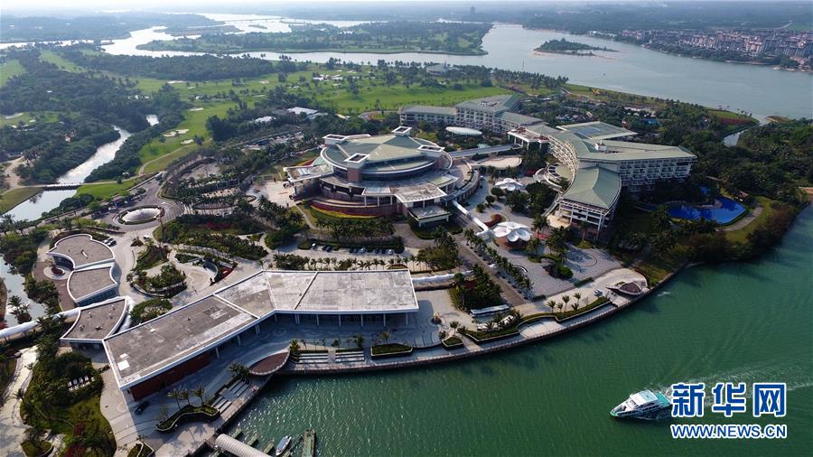 （新華全媒頭條&middot;圖文互動）（8）領(lǐng)航！向著高質(zhì)量發(fā)展堅(jiān)定前行&mdash;&mdash;以習(xí)近平同志為核心的黨中央引領(lǐng)中國經(jīng)濟(jì)發(fā)展述評