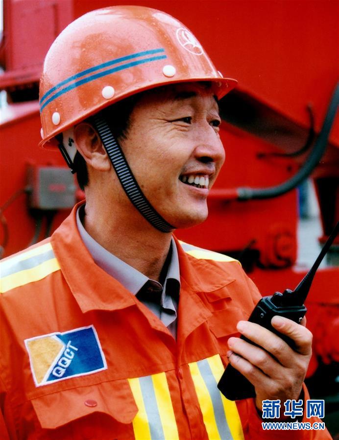 (新華全媒頭條·圖文互動)(9)在時代大潮中書寫時代傳奇——致敬百名改革先鋒