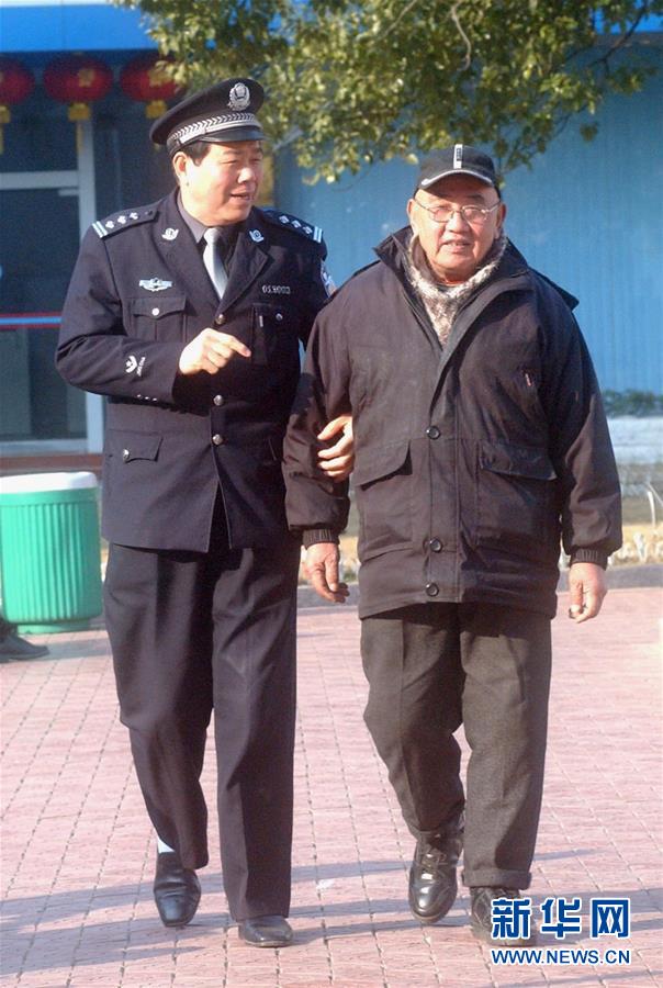 （改革先鋒風(fēng)采&middot;圖文互動）（3）邱娥國：串百家門，認(rèn)百家人，知百家情，辦百家事 