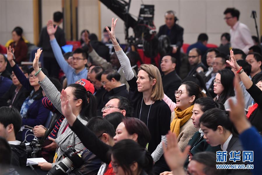 （兩會(huì)）（4）農(nóng)業(yè)部部長韓長賦等就&ldquo;實(shí)施鄉(xiāng)村振興戰(zhàn)略 推動(dòng)農(nóng)業(yè)轉(zhuǎn)型升級(jí)&rdquo;答記者問