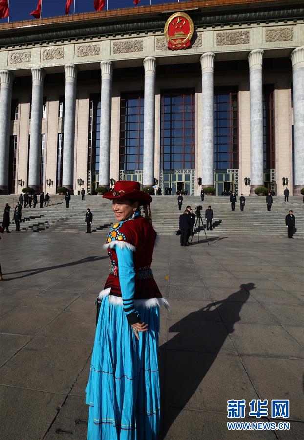 （兩會(huì)&middot;新華網(wǎng)）全國(guó)政協(xié)十三屆一次會(huì)議舉行第二次全體會(huì)議