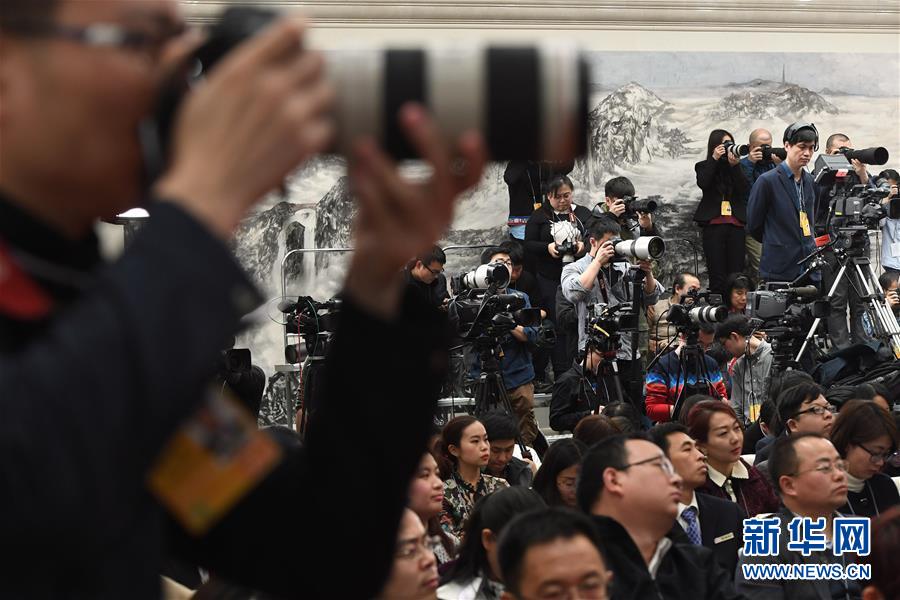 (兩會(huì))(5)政協(xié)委員談推動(dòng)經(jīng)濟(jì)高質(zhì)量發(fā)展