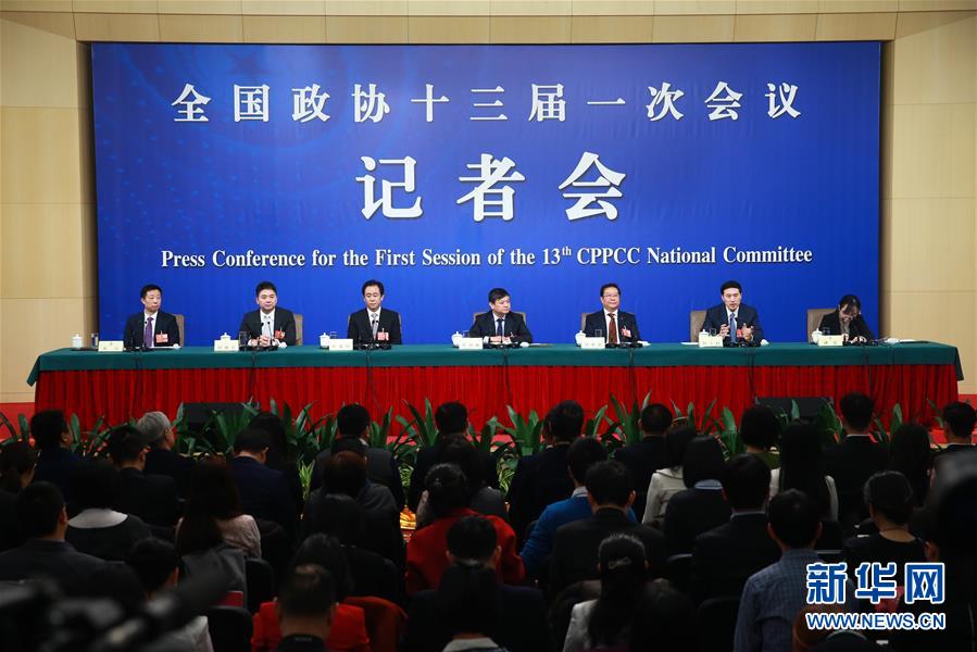 （兩會&middot;XHDW）（4）政協(xié)委員談提高保障和改善民生水平