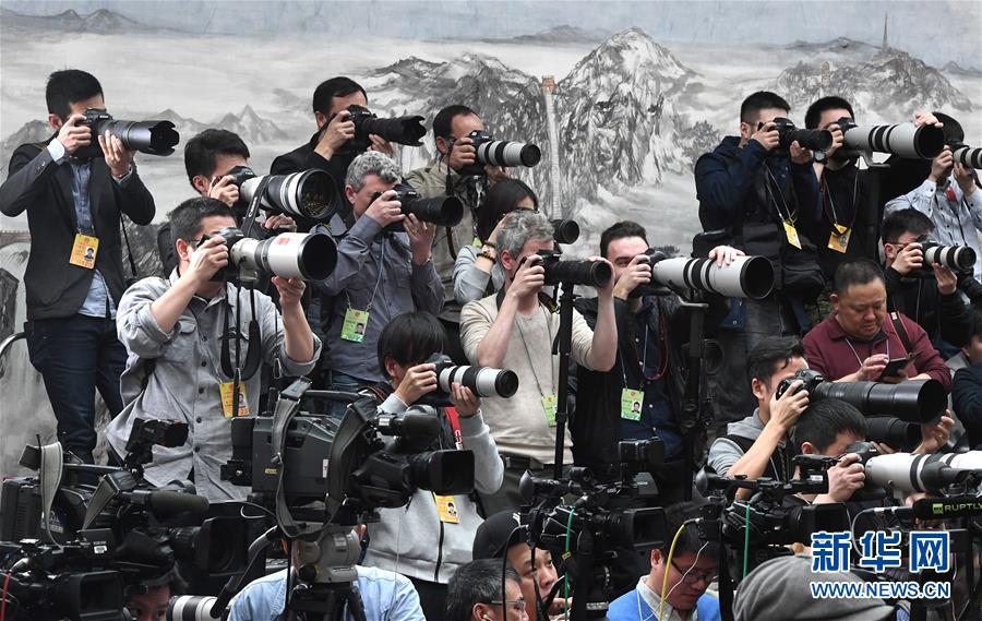 （兩會(huì)&middot;XHDW）（8）沈春耀等回答中外記者提問